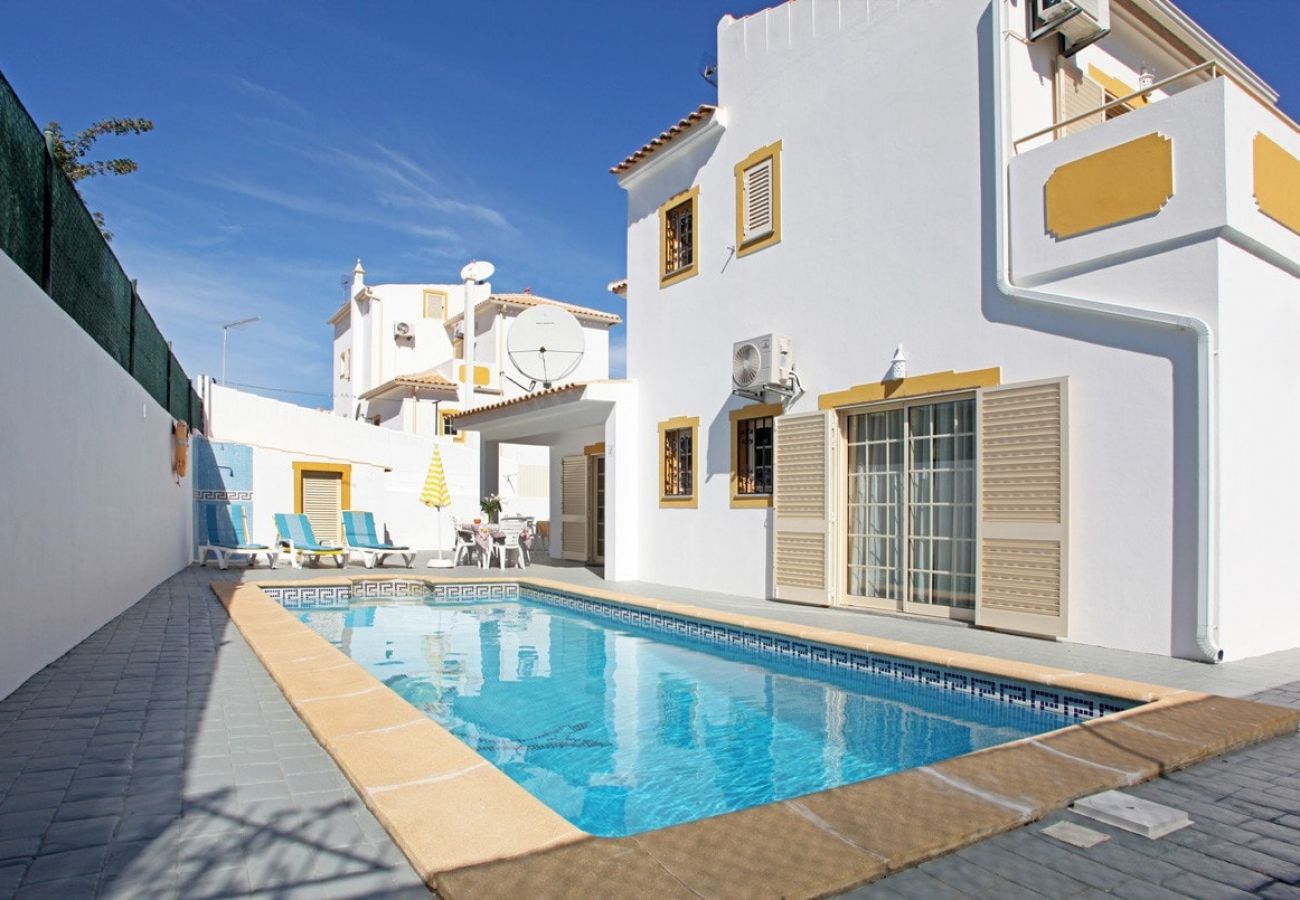 House in Albufeira - Villa Nina - Marina Waves & Poolside Bliss