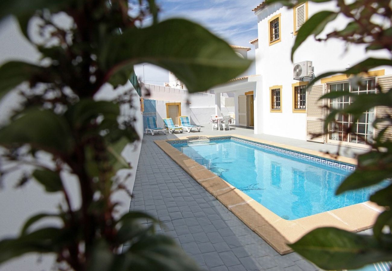 House in Albufeira - Villa Nina - Marina Waves & Poolside Bliss