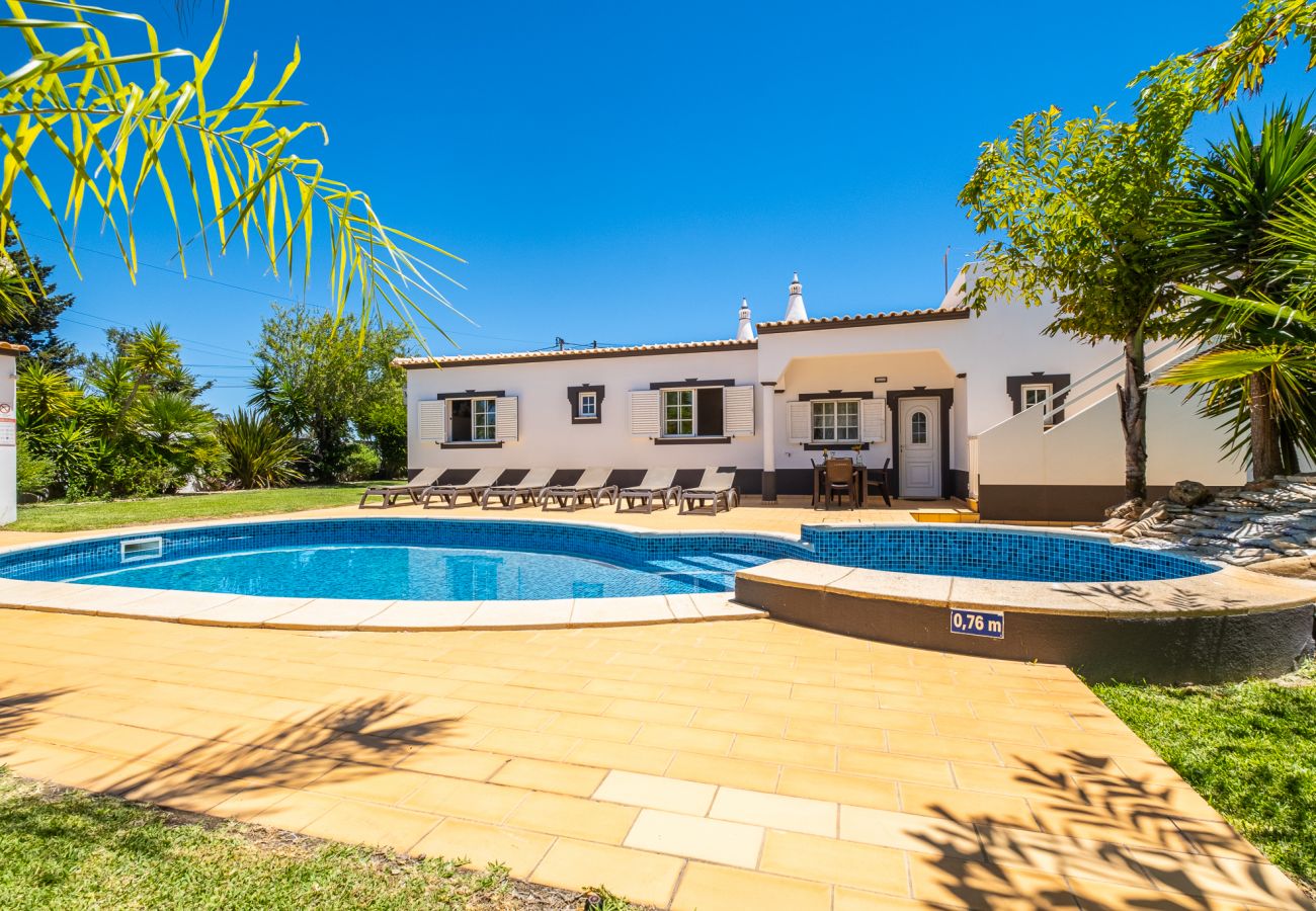 Villa in Albufeira - Villa Amendoeira - 3 bedroom