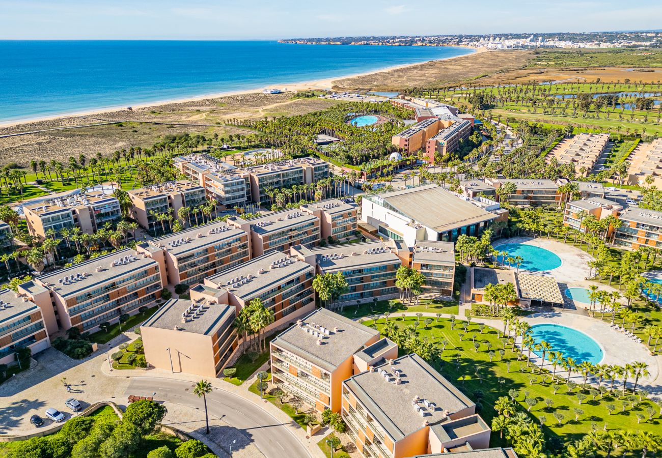 Apartment in Albufeira - Salgados Beach Ap